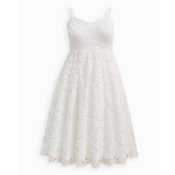 TORRID NWT CROCHET LACE SWEETHEART MIDI DRESS - LACE WHITE - Picture 5 of 6